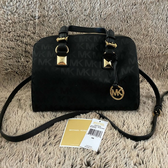 Michael Kors Handbags - Used Michael Kors Satchel
